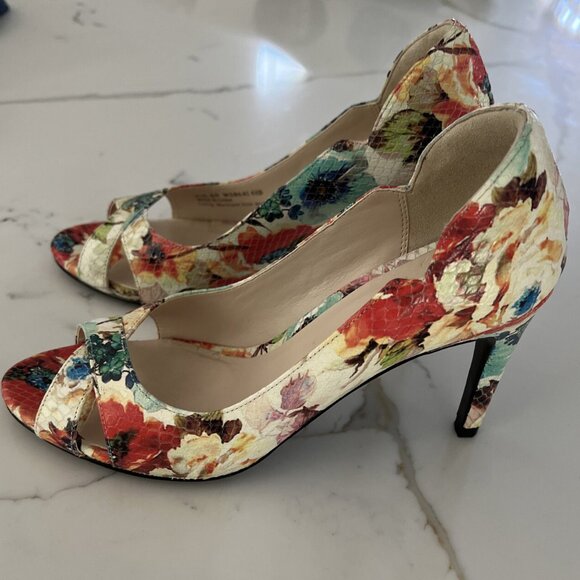 COLE HAAN SNAKE FLORAL PRINT LEATHER OPEN TOE PUMP - Picture 6 of 6